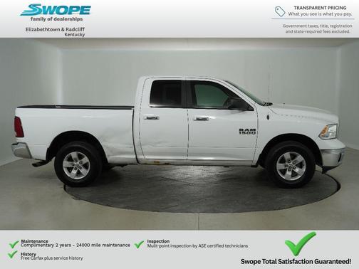 Bright White Clearcoat 2017 RAM 1500 SLT