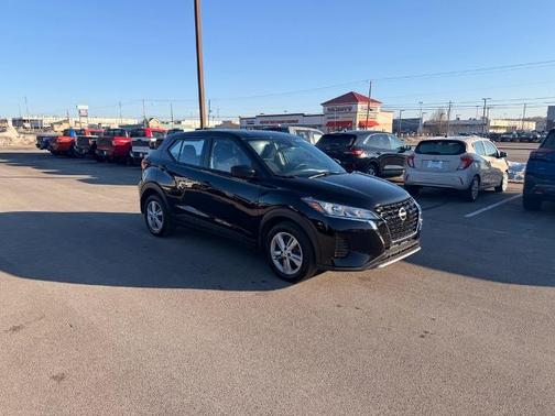 2024 Nissan Kicks S
