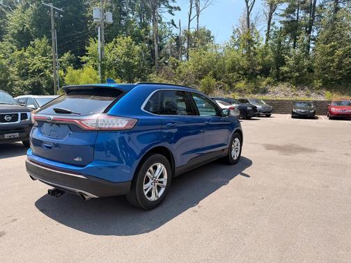 LIGHTNING BLUE METALLIC 2018 Ford Edge SEL