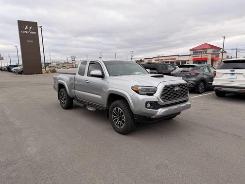 2022 Toyota Tacoma TRD Sport