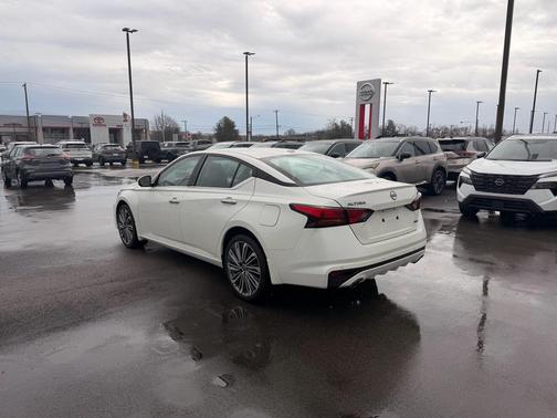 2025 Nissan Altima SL