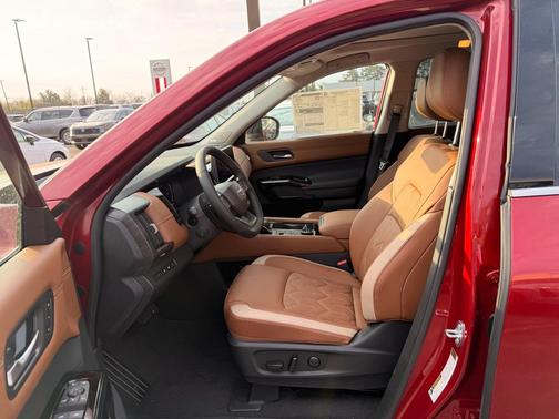 Scarlet Ember Tintcoat 2026 Nissan Pathfinder Platinum