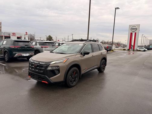 2025 Nissan Rogue Rock Creek