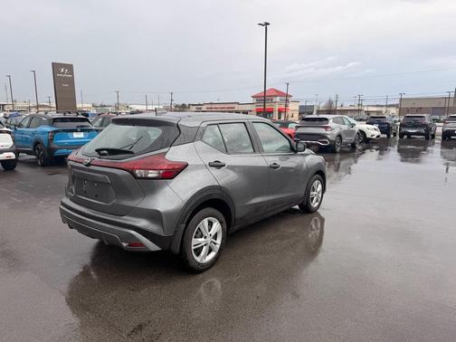 2024 Nissan Kicks S