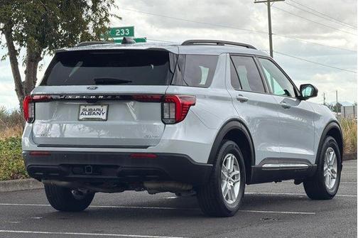 White Metallic 2025 Ford Explorer Active