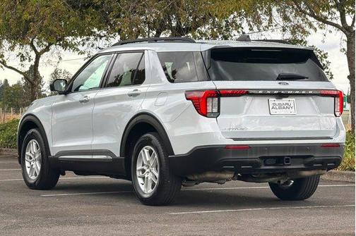 White Metallic 2025 Ford Explorer Active