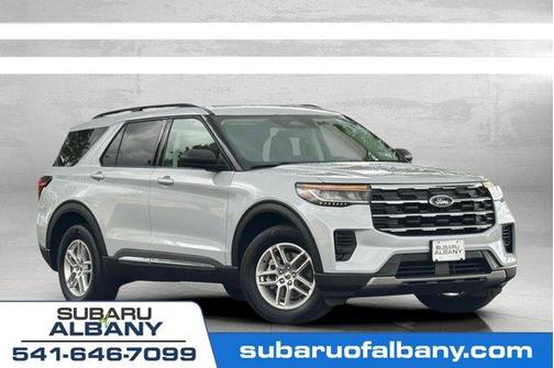 White Metallic 2025 Ford Explorer Active
