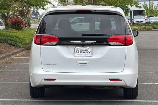 Bright White Clearcoat 2023 Chrysler Voyager LX