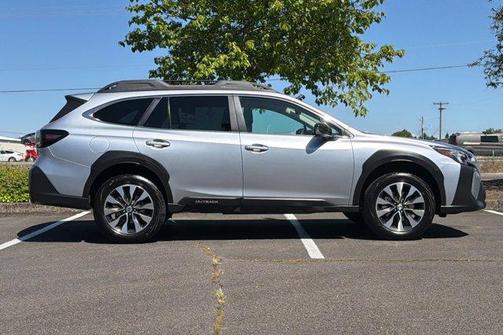 Ice Silver Metallic 2025 Subaru Outback Limited