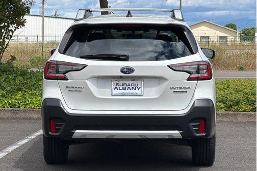 Crystal White Pearl 2020 Subaru Outback Touring