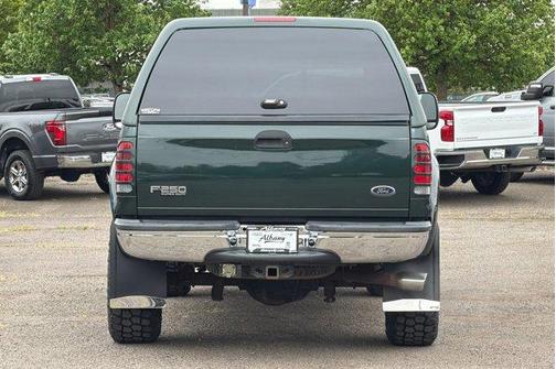 Dark Highland Green Clearcoat Metallic 2001 Ford F-250 Super Duty