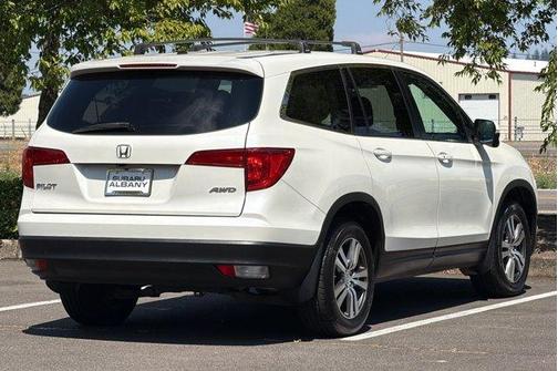 White 2016 Honda Pilot EX-L w/ Navigation