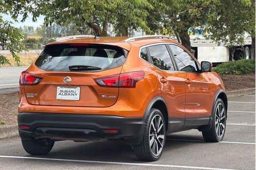 Monarch Orange 2017 Nissan Rogue Sport SL