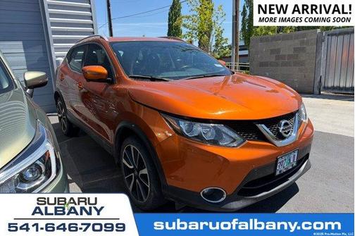 Monarch Orange 2017 Nissan Rogue Sport SL