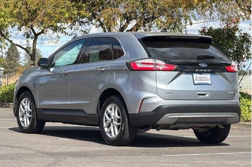 Silver Metallic 2024 Ford Edge SEL
