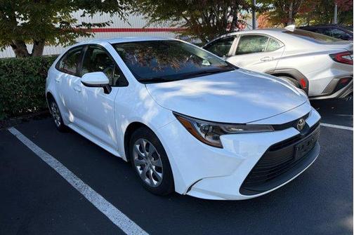 Ice 2025 Toyota Corolla LE