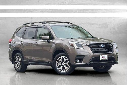 Brilliant Bronze Metallic 2024 Subaru Forester Premium