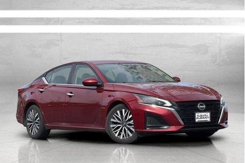 Scarlet Ember 2023 Nissan Altima 2.5 SV