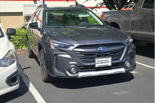 Magnetite Gray Metallic 2023 Subaru Outback Limited