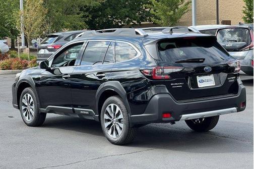 2025 Subaru Outback Touring