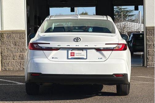 Ice 2025 Toyota Camry LE