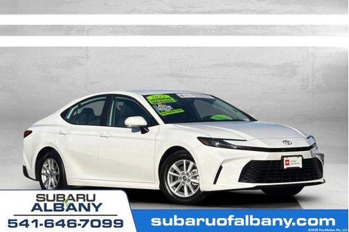 Ice 2025 Toyota Camry LE