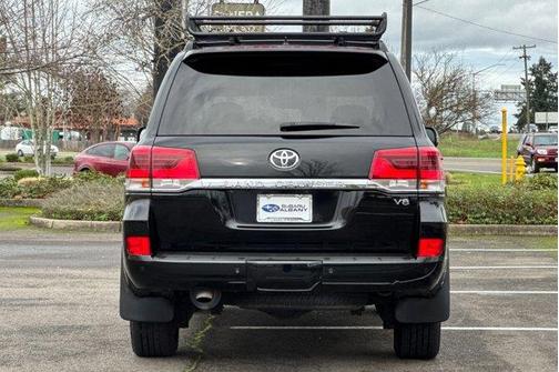 2021 Toyota Land Cruiser 