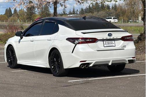 2022 Toyota Camry Hybrid XSE