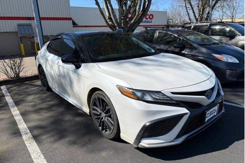 2022 Toyota Camry Hybrid XSE