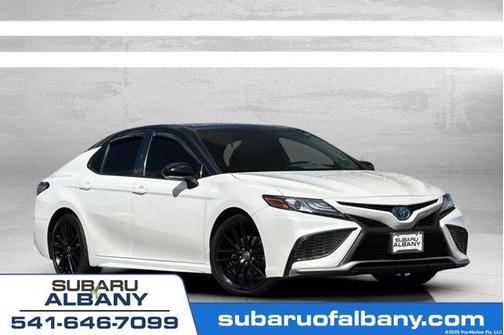 2022 Toyota Camry Hybrid XSE