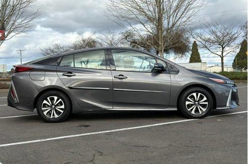 2017 Toyota Prius Prime 