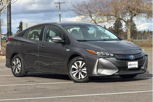 2017 Toyota Prius Prime 