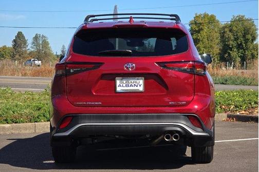 Pearl 2026 Toyota Highlander XSE