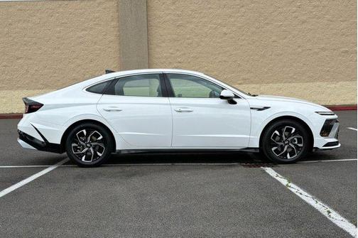 White 2024 Hyundai SONATA SEL