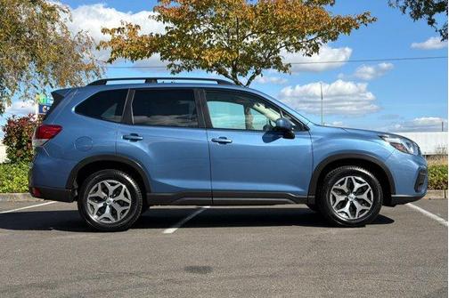 Horizon Blue Pearl 2020 Subaru Forester Premium