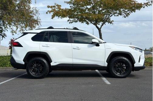 Super White 2020 Toyota RAV4 Hybrid LE