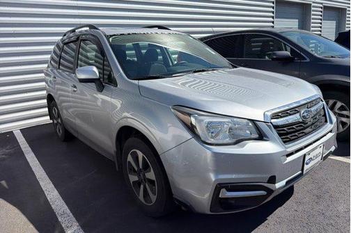 Ice Silver Metallic 2018 Subaru Forester 2.5i Premium