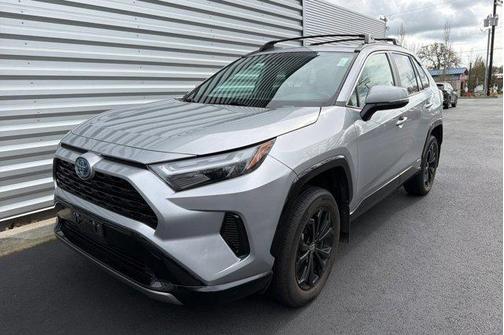 2024 Toyota RAV4 Hybrid SE