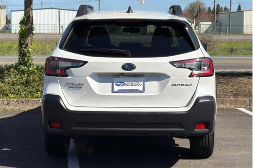 Crystal White Pearl 2025 Subaru Outback Premium