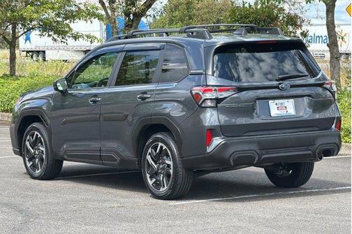 Magnetite Gray Metallic 2025 Subaru Forester Limited