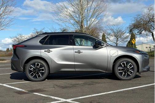 2026 Subaru Solterra Premium