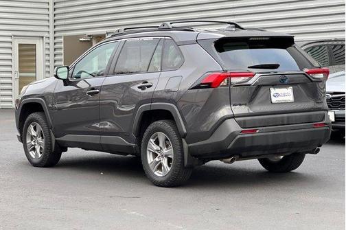 2022 Toyota RAV4 Hybrid LE