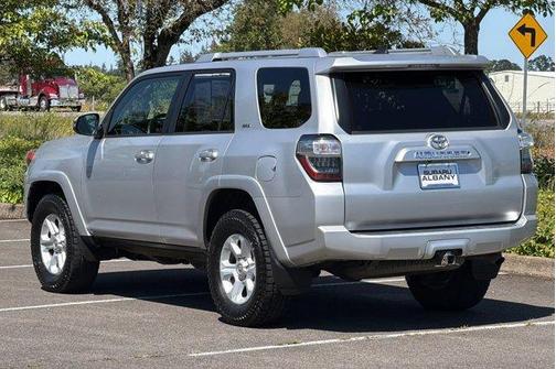 Classic Silver Metallic 2016 Toyota 4Runner SR5 Premium