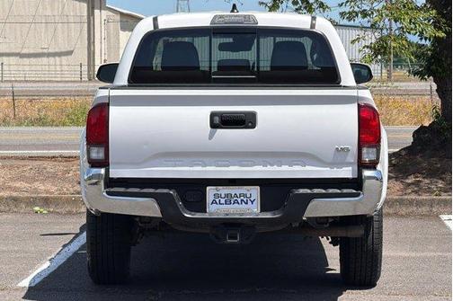 Ice 2023 Toyota Tacoma SR5