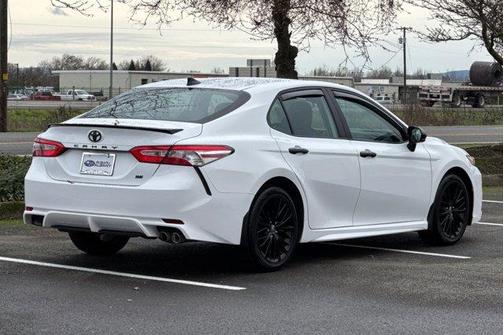 2020 Toyota Camry SE Nightshade