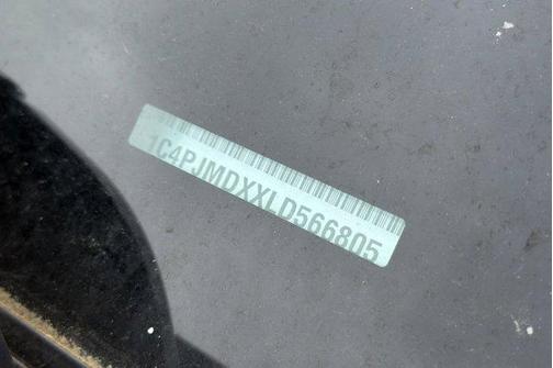 Granite Crystal Clearcoat Metallic 2020 Jeep Cherokee Limited