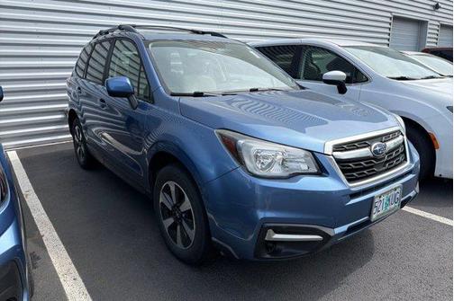 Quartz Blue Pearl 2017 Subaru Forester 2.5i Premium