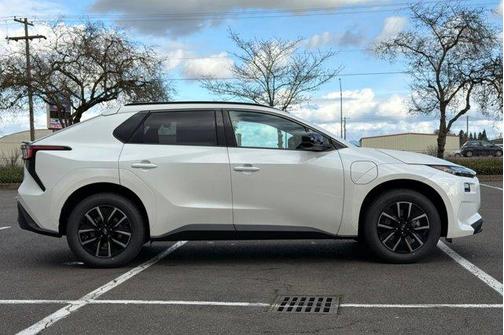 2026 Subaru Solterra Premium