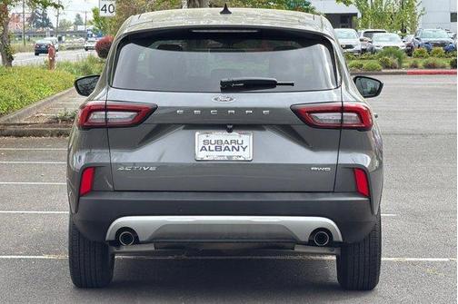 Carbonized Gray Metallic 2025 Ford Escape Active