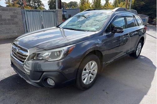 Magnetite Gray Metallic 2019 Subaru Outback 2.5i Premium